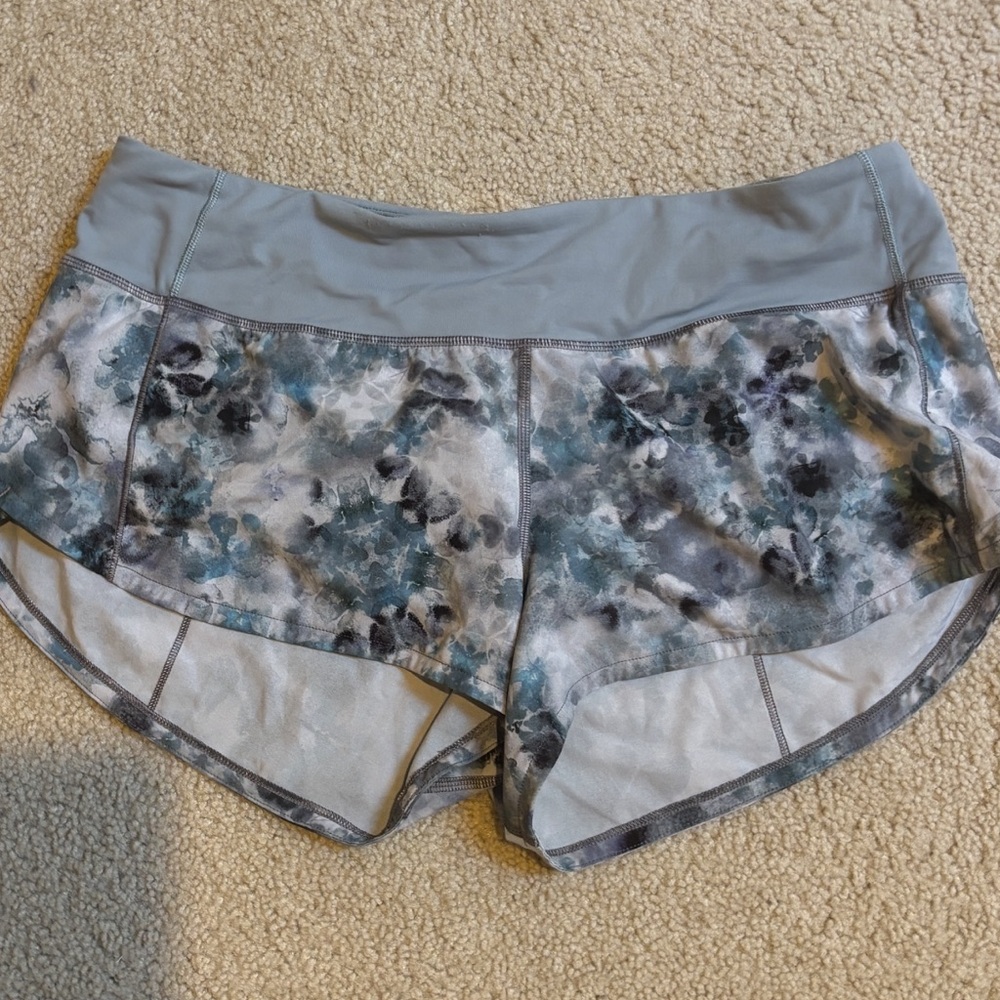 Lululemon Athletica Floral Blue Gray Shorts